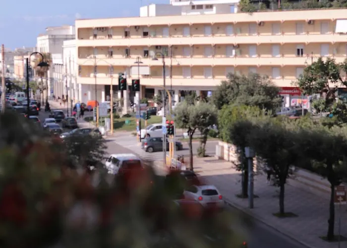 Luna Nuova Comfort&suites Affittacamere 3*