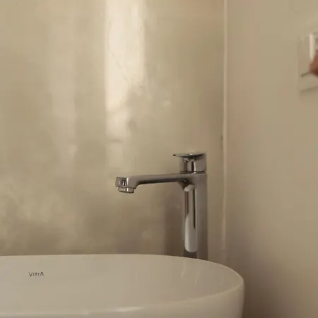 Luna Nuova Comfort & 招待所 加利波利